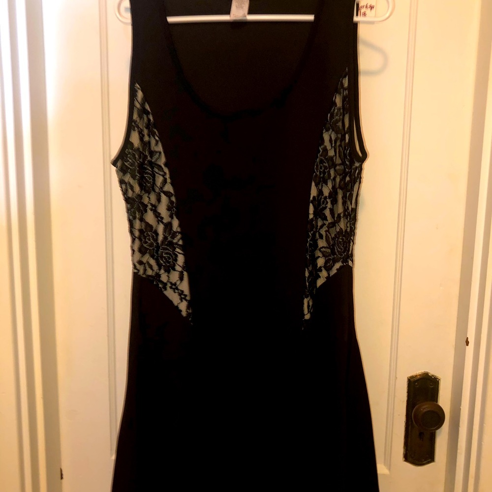 HBGB 1X Black dress with cream/tan inlets